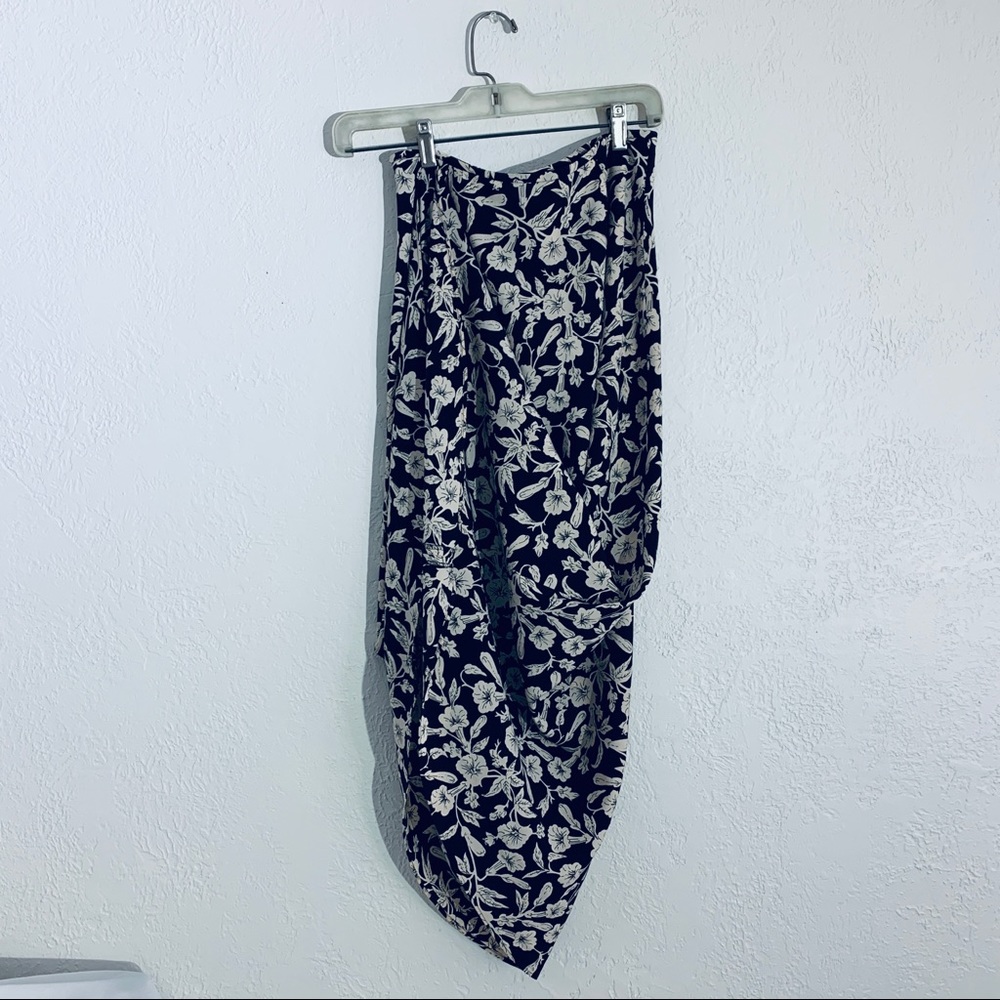 Vintage Black and Cream Floral Solid Maxi Skirt - Picture 2 of 3